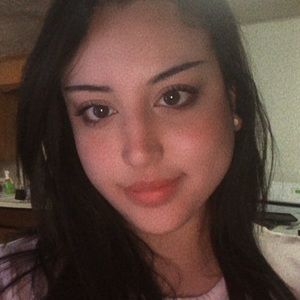 Meet your Posher, Caroline